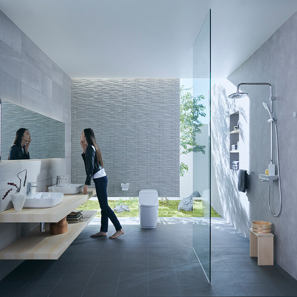 Anh mau bon cau Inax AC 1032VN 1