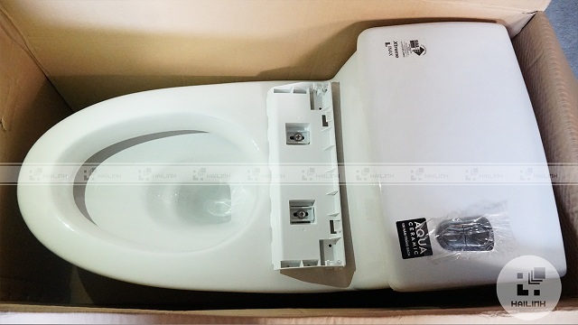 bon-cau-inax-ac-1008vrndong-hop-1 Bồn cầu Inax AC-1008R+CW-H18VN khi mở hộp