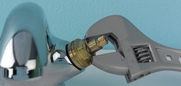 cach-sua-voi-nuoc-bon-rua-mat-inax-bi-ro-ri-nuoc-4_1 cach sua voi nuoc bon rua mat inax bi ro ri nuoc 4