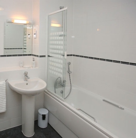 chau-rua-inax-treo-tuong-l-282v-l-284vd-1 Phòng mẫu chậu rửa Inax treo tường L-282V+L-284VD