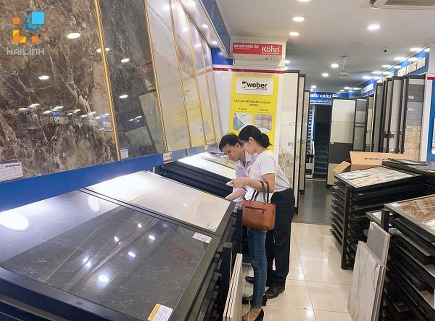 doi-vo-chong-tre-dang-lua-chon-gach-cho-to-am doi vo chong tre dang lua chon gach cho to am