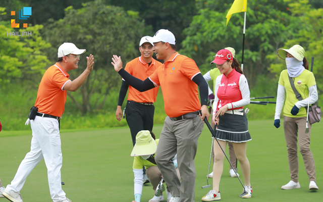 giai-golf-ky-niem-15-nam-sinh-nhat-hai-linh-8 giai golf ky niem 15 nam sinh nhat hai linh 8