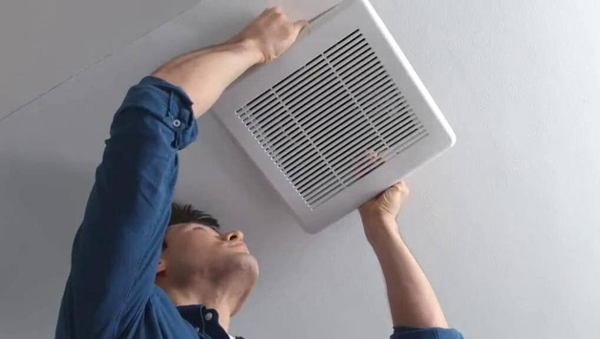 hut-mui-nha-ve-sinh Hut mui nha ve sinh