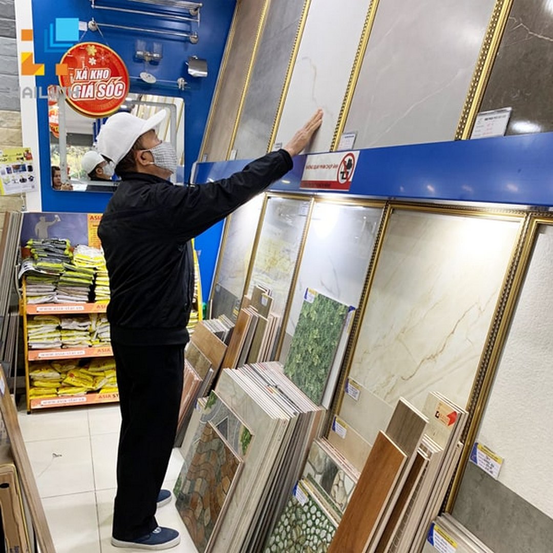 khach-hang-mua-sam-7 khach hang mua sam 7