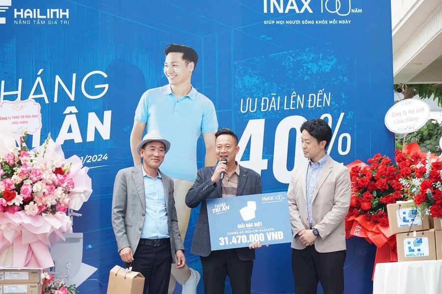 khach-hanh-nhan-gia-dac-biet-trong-thang-tri-an-1 khach hanh nhan gia dac biet trong thang tri an 1