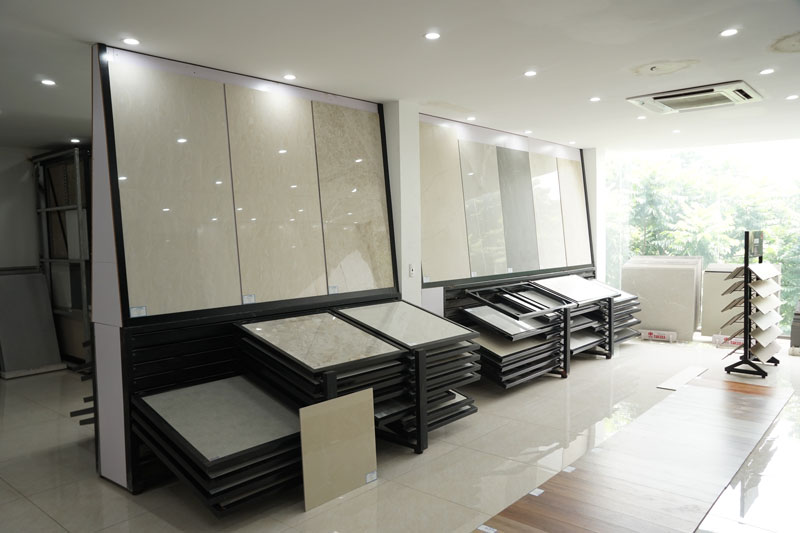 khu-trung-bay-gach-tai-showroom-co-linh-1 khu trung bay gach tai showroom co linh 1