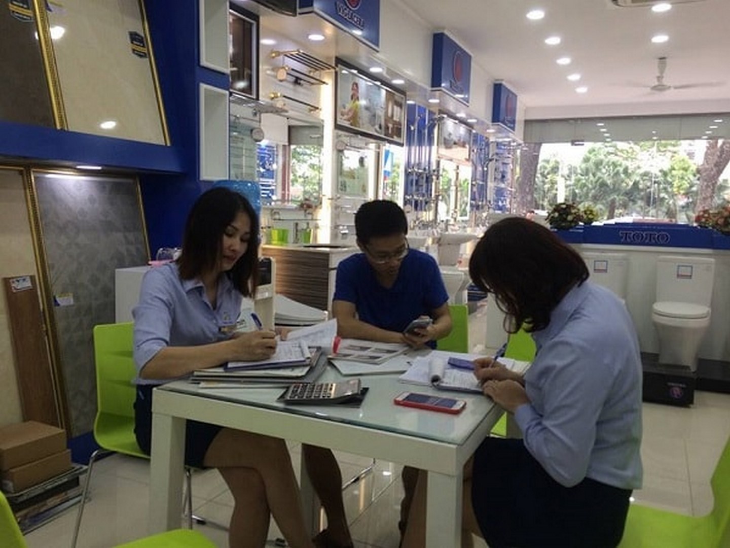 nen mua bon cau 1 khoi inax ac 959van hay khong 3