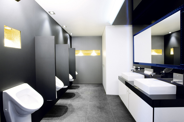 Uu va nhuoc diem cua nha ve sinh cong cong