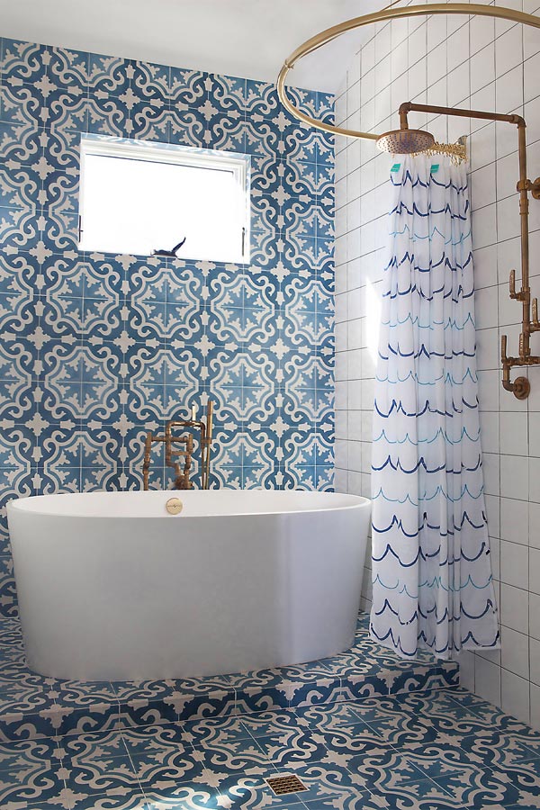 phong-tam-dia-trung-hai Rem che phong tam phong cach dia trung hai