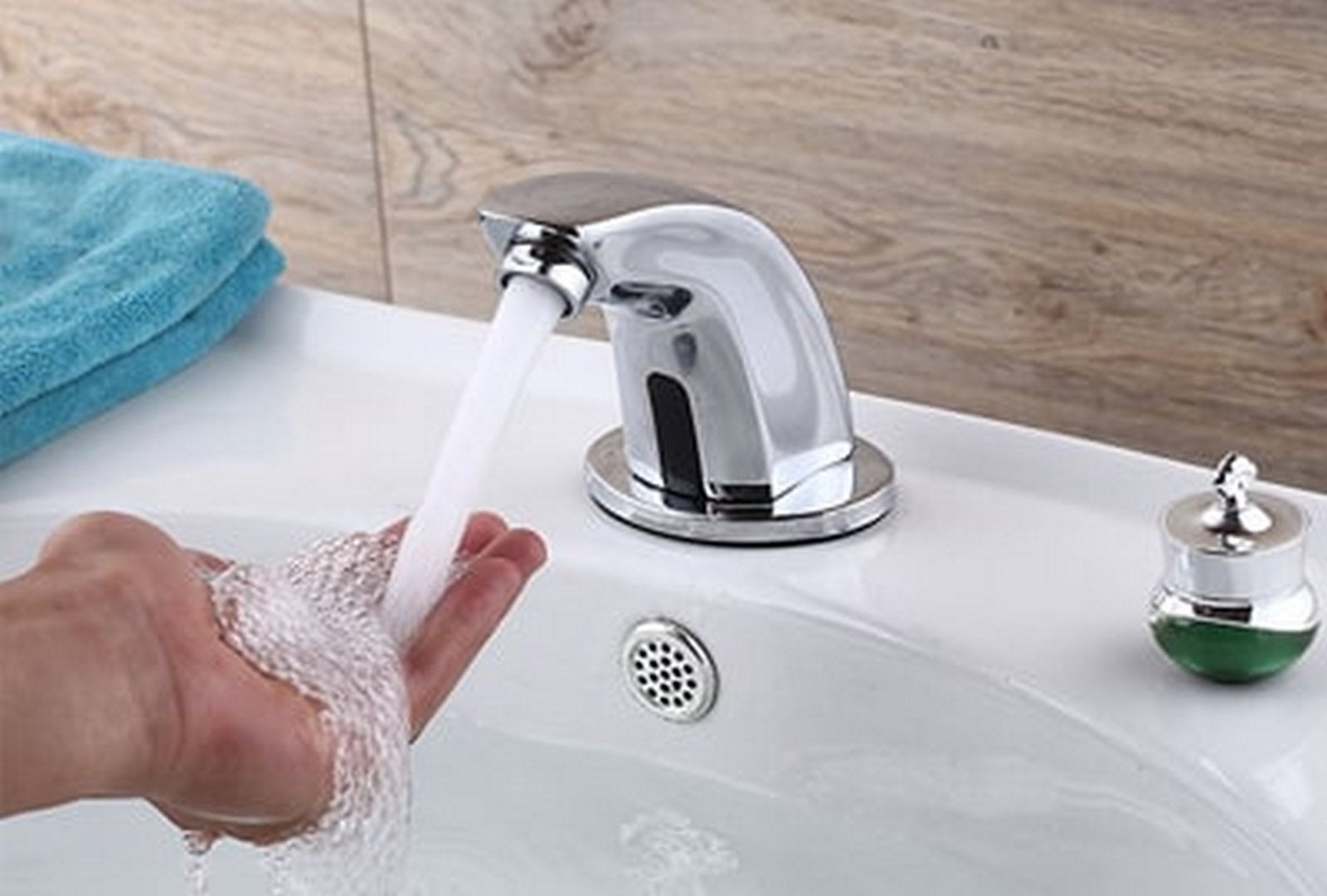 voi-chau-cam-ung-inax-1 voi chau cam ung inax 1