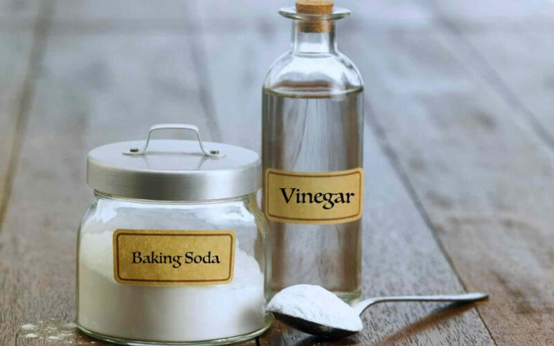 dung-giam-va-baking-soda dung giam va baking soda